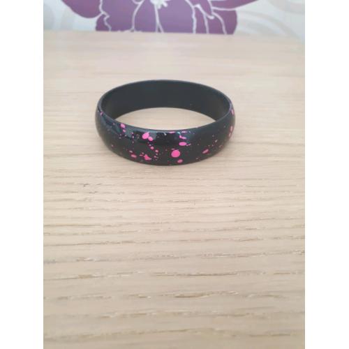 Black Bangle With Pink Splashes
