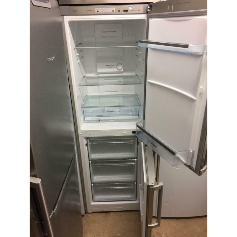 LARGE SILVER SIEMENS FRIDGE FREEZER DELIVERY AVAILABLE ?145