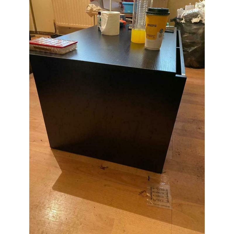 Storage coffee table with draws.