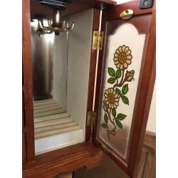 Jewelry Box Necklace earrings lite compartments