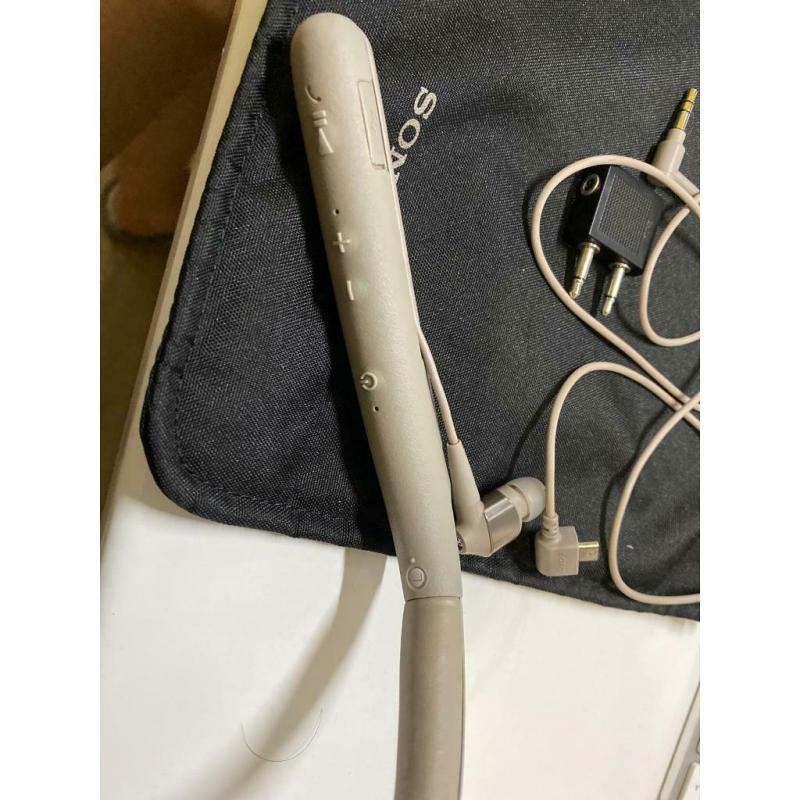 sony noise cancelling wireless earphone wi1000x beige