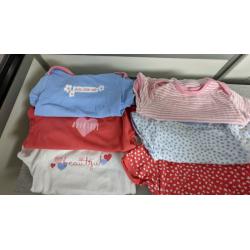 Baby clothes upto 9months
