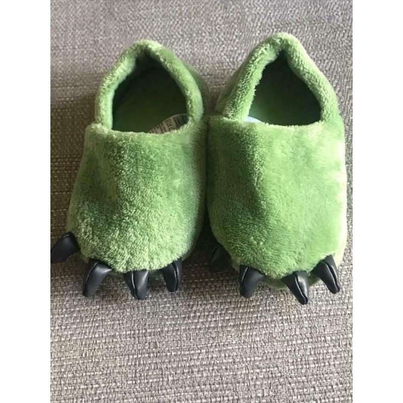 Kids Monster Claw Slippers NEW