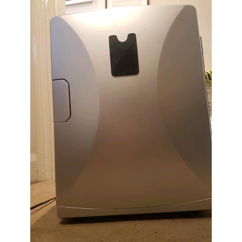 Mini fridge