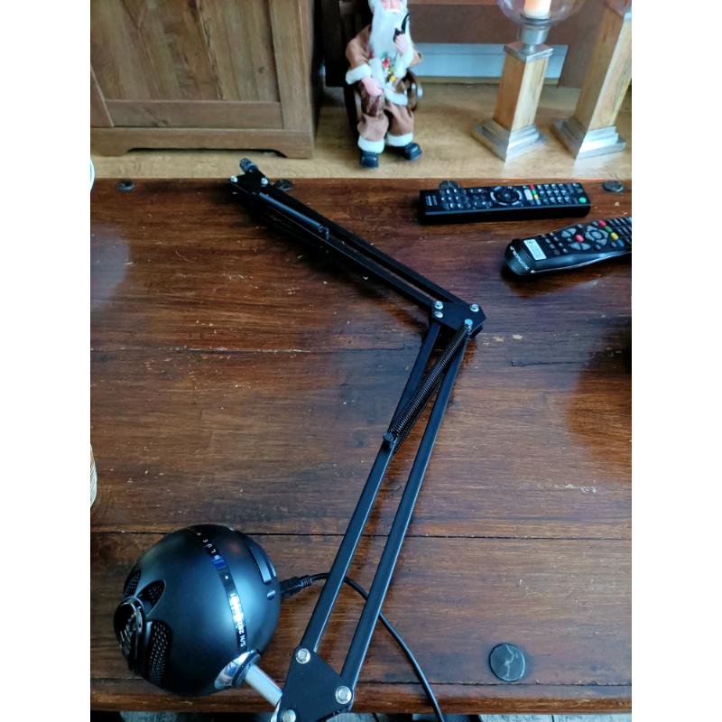 Blue Snowball Mic + Arm Stand