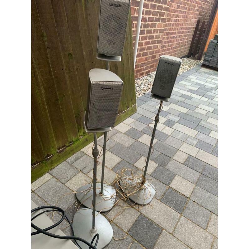 Subwoofer with speakers