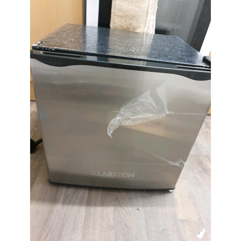 Mini freezer klarstein brand new