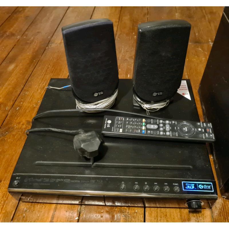 SOLD - LG surround sound bluray player hone cinema system & sub woofer