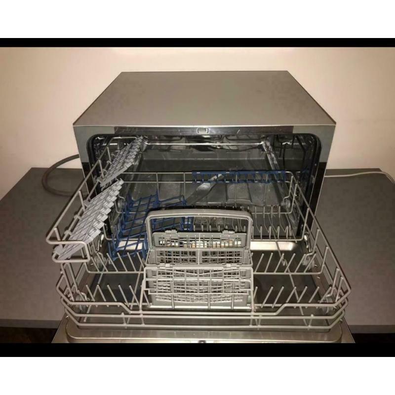 Countertop dishwasher