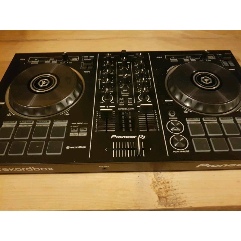 Pioneer DDJ-RB Contoller