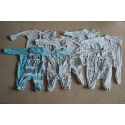 Bundle of baby clothes E (0-3 months)