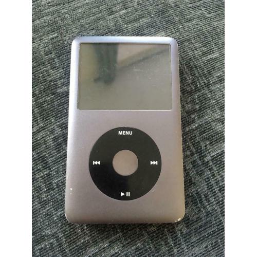 iPod classic 120gb comes with 8371 songs