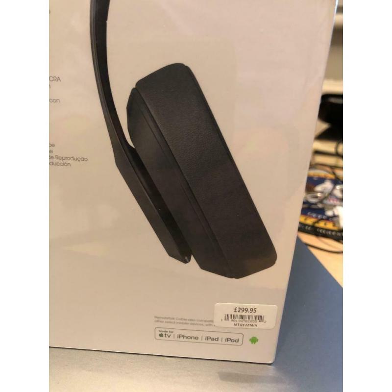 Beatsstudio3 wireless headphones