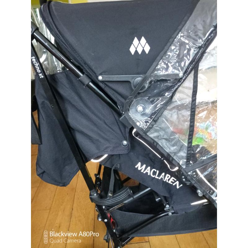 Maclaren xt in black with accessories