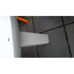 Still in box wash hand basin and matching pedestal