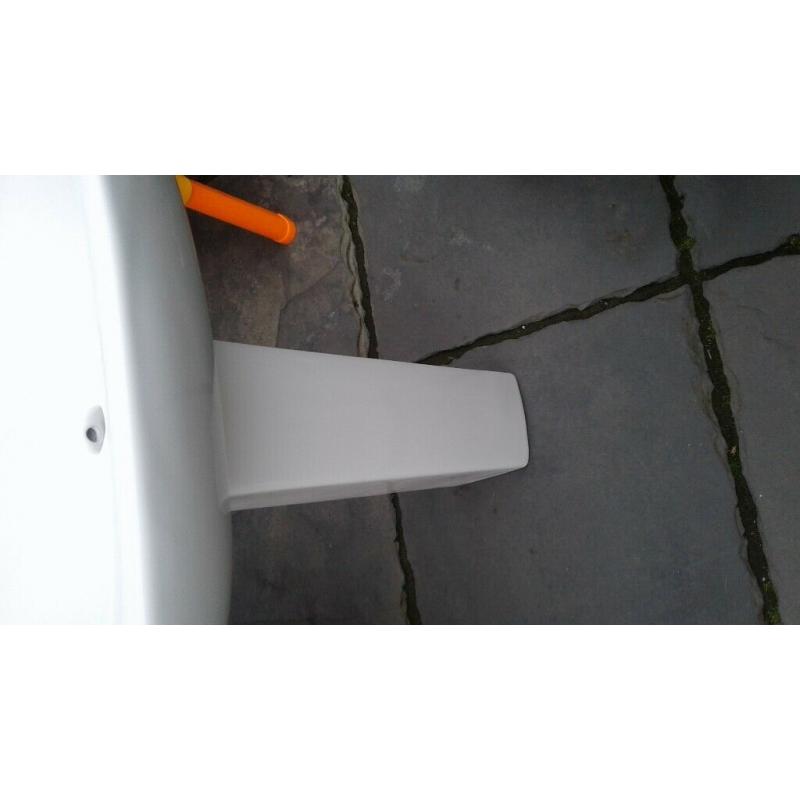 Still in box wash hand basin and matching pedestal