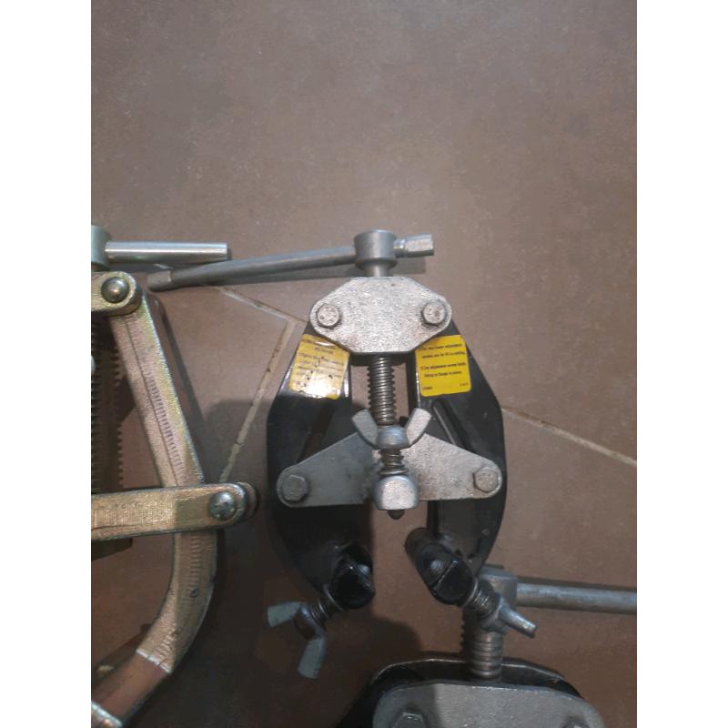 Pipfitting alignment clamps