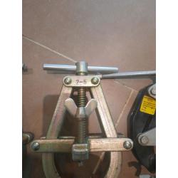 Pipfitting alignment clamps