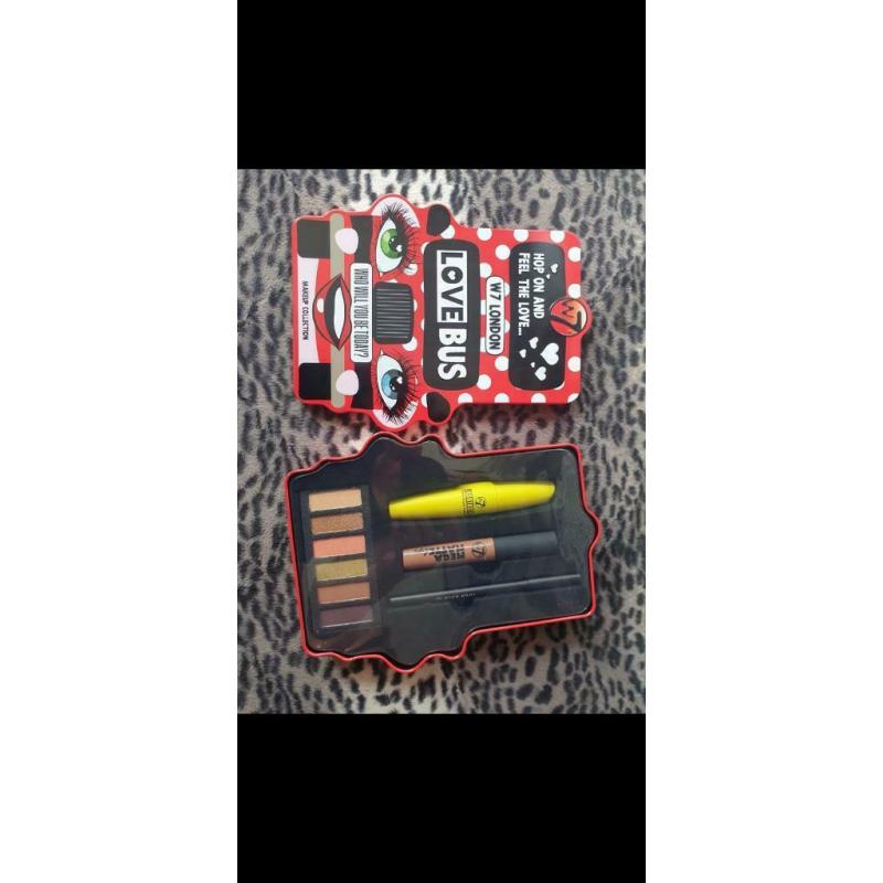 W7 make up set in tin
