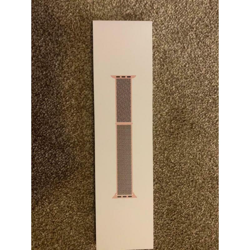 Original Apple Watch Sport Loop. Pink.