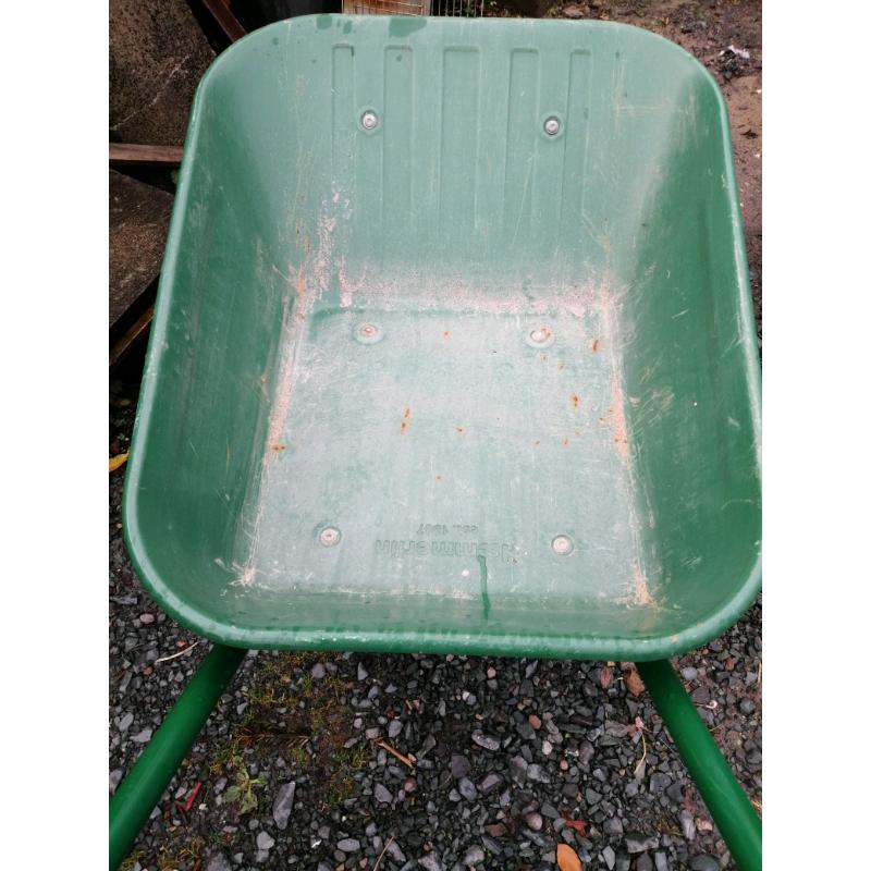 Wheelbarrow HD nearly new