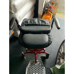 Electric wheelchair