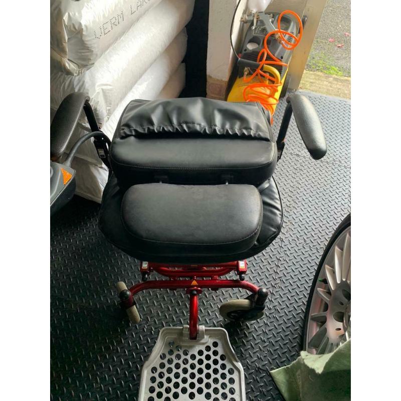Electric wheelchair