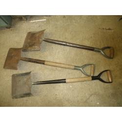 3 x heavy duty builders shovels ?5 each 2 wood shafts 1 steel shaft