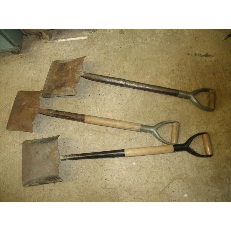3 x heavy duty builders shovels ?5 each 2 wood shafts 1 steel shaft