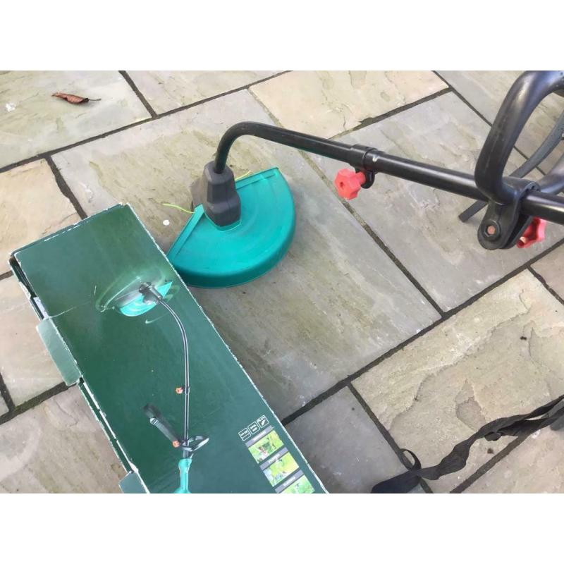 Bosch Art 35. Heavy Duty Strimmer