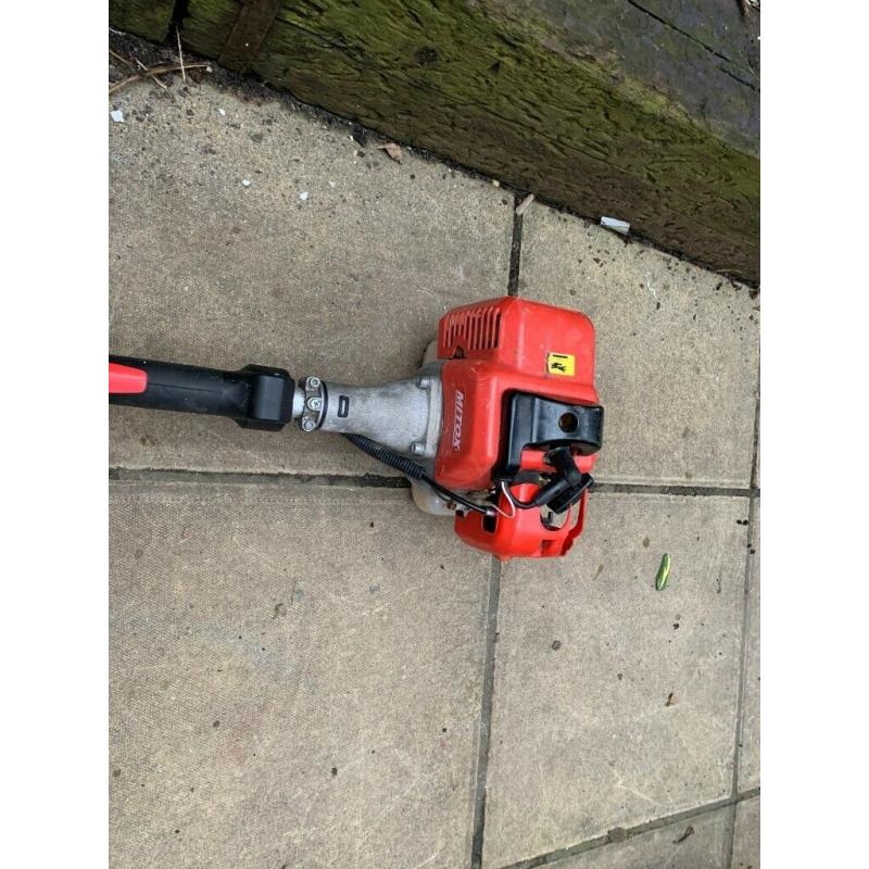 Mitox 28LRH long reach hedge trimmers