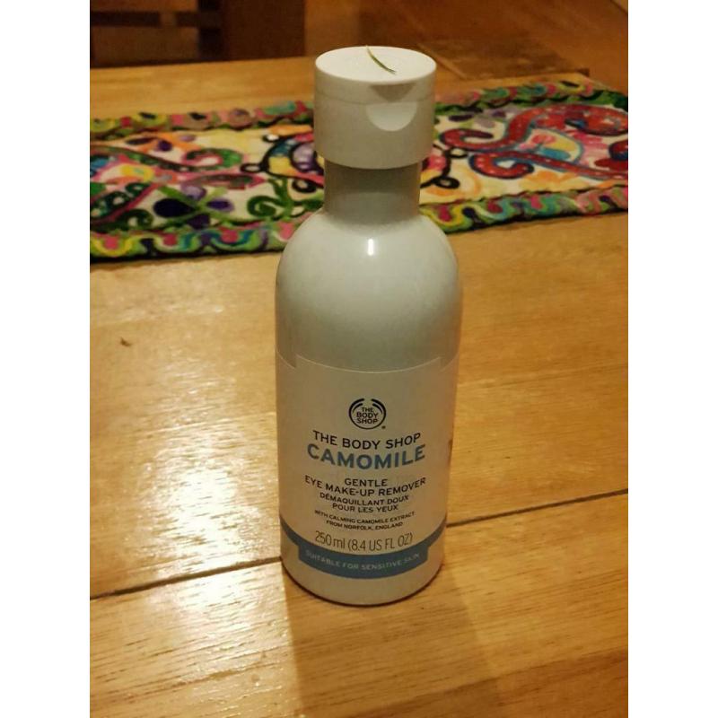 Camomile makeup remover