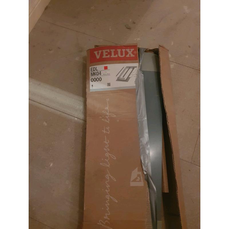 velux window 55xm x78 cm