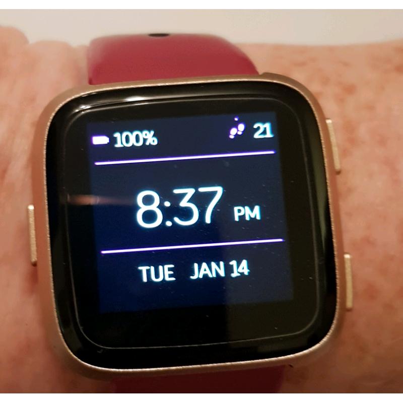 Fitbit Versa including 5 straps
