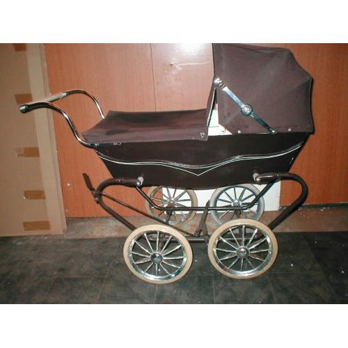 VINTAGE CHURCHHILL DOLLS PRAM