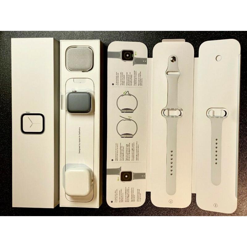 Apple Watch Series 4 NEW! GPS + Cellular, 44mm Silver Aluminium Case