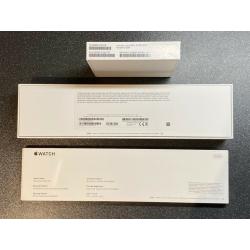Apple Watch Series 4 NEW! GPS + Cellular, 44mm Silver Aluminium Case