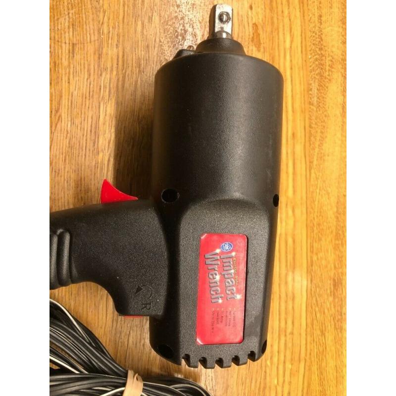 IMPACT WRENCH