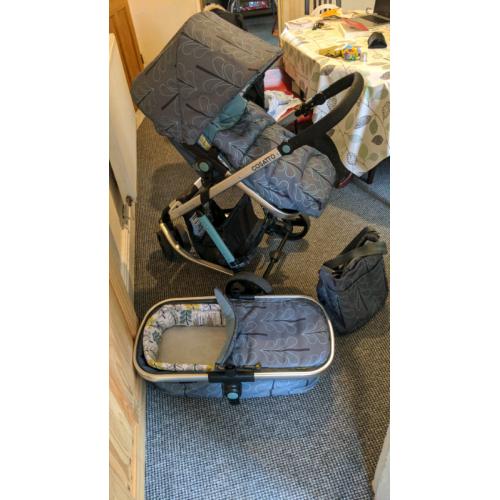 Cosatto Fjord travel system