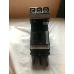 SCHNEIDER 63 AMP 36kA TRIPLE POLE MCCB