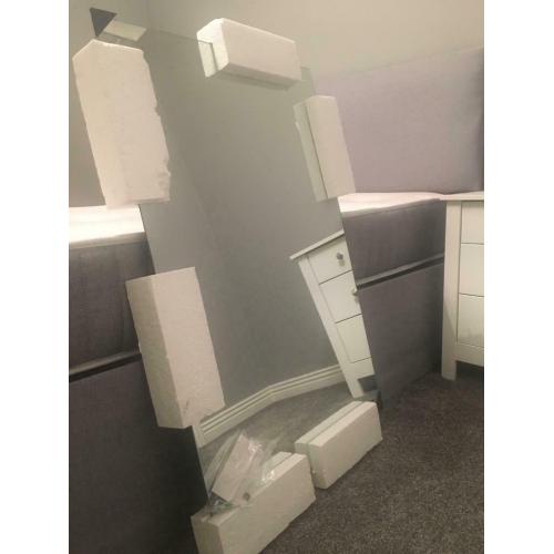 Large frameless mirror 95x60 cm with wall fixings