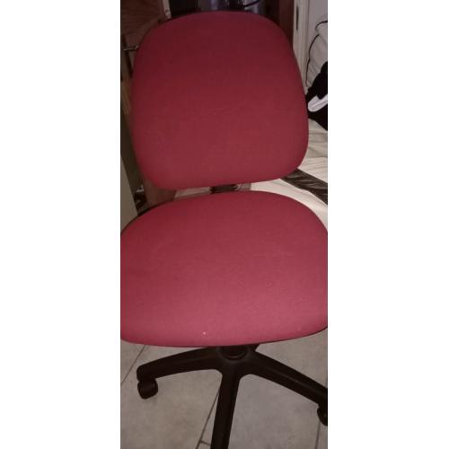 Office desk chair in good condition