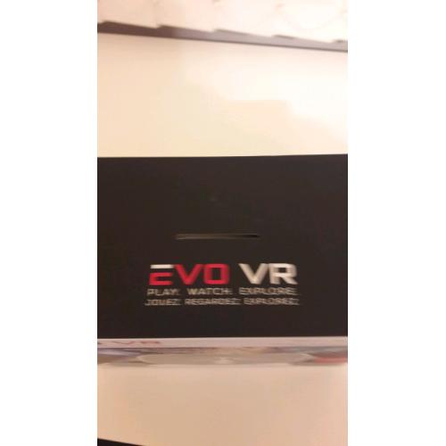 PRACTICALLY BRAND NEW EVO VR HEADSET