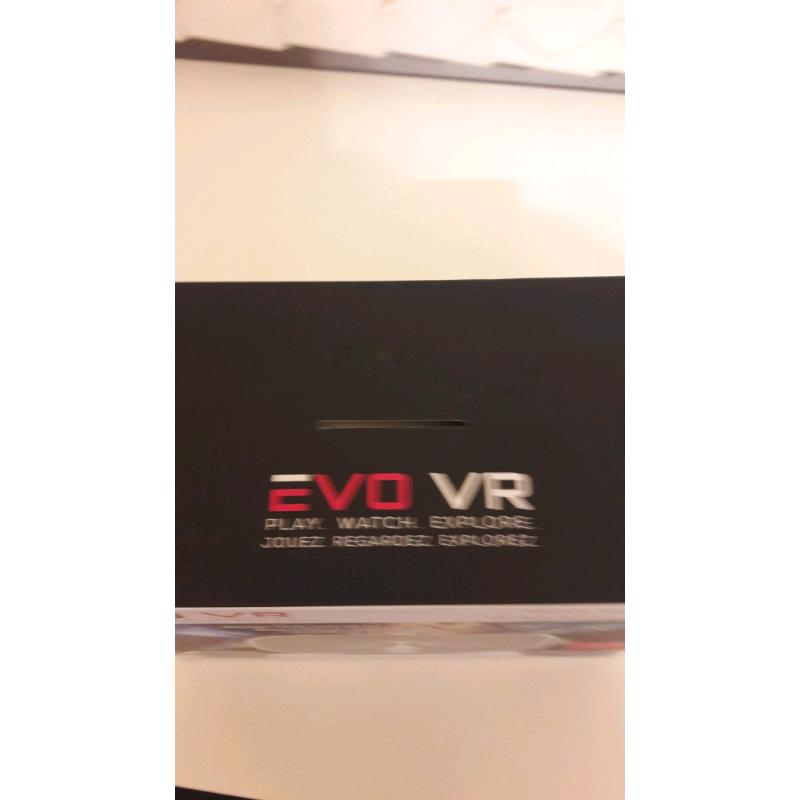 PRACTICALLY BRAND NEW EVO VR HEADSET