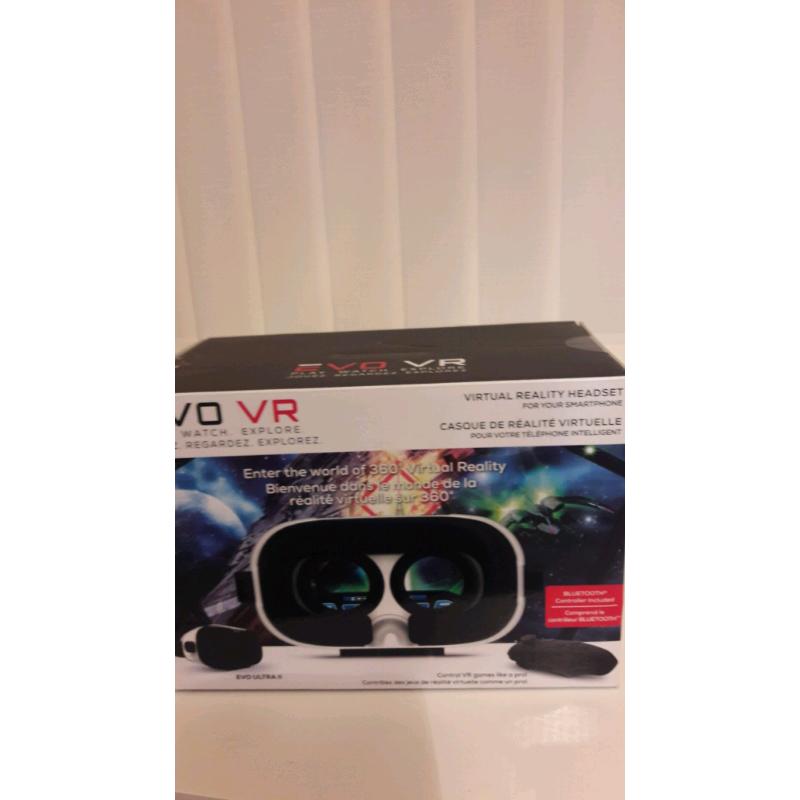 PRACTICALLY BRAND NEW EVO VR HEADSET