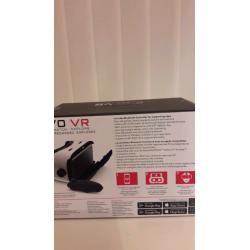 PRACTICALLY BRAND NEW EVO VR HEADSET