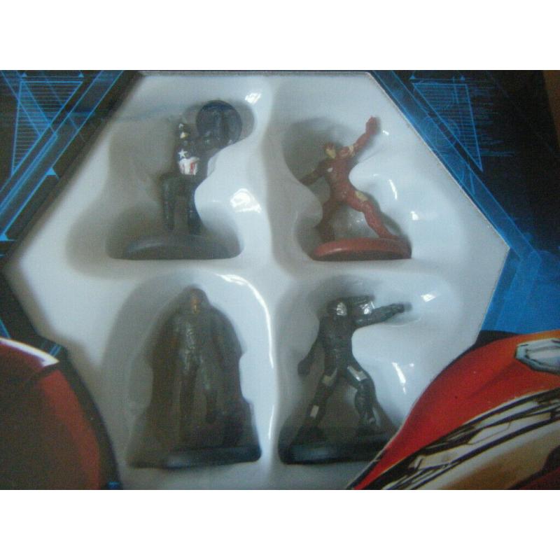 RISK, MARVEL CIVIL WAR (CAPTAIN AMERICA) board game. Hasbro 2015. Unused in (Sealed box).