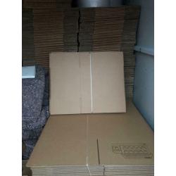 Strong house moving boxes and packaging