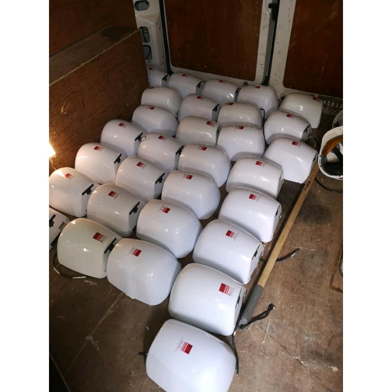 30 x WARNER HOWARD EL600 LOW ENERGY HIGH SPEED HAND DRYERS ?75 EACH