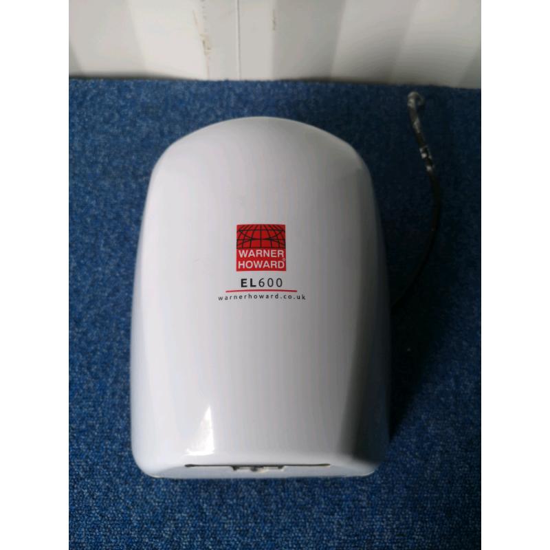 30 x WARNER HOWARD EL600 LOW ENERGY HIGH SPEED HAND DRYERS ?75 EACH